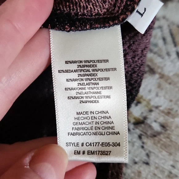 Cloth & Stone Women's Burgundy and Black Button Down Size Large - Picture 5 of 6